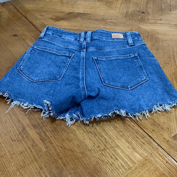 Paige - Picture 2 of 7